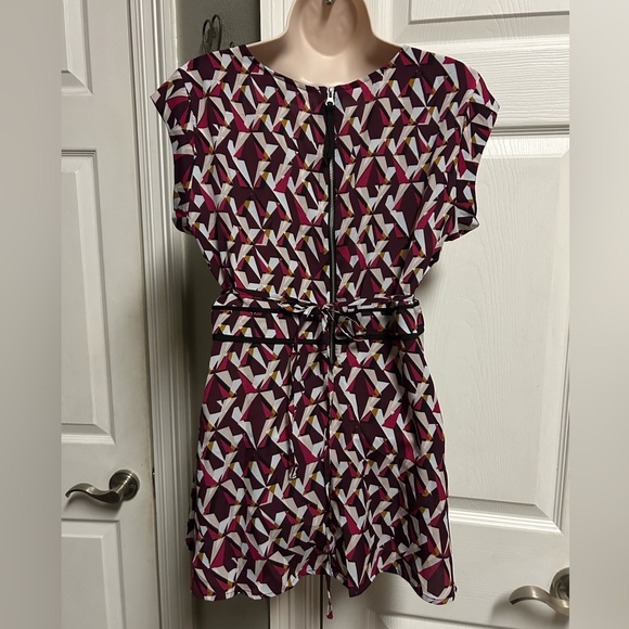 NWT Motherhood Maternity Abstract Geo Patterned - Picture 3 of 10